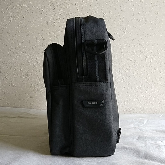 Compact Laptop Backpack - Picture 4 of 8